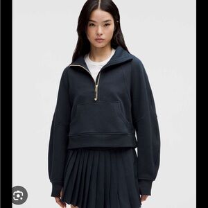 True Navy Lululemon scuba funnel neck XS/S